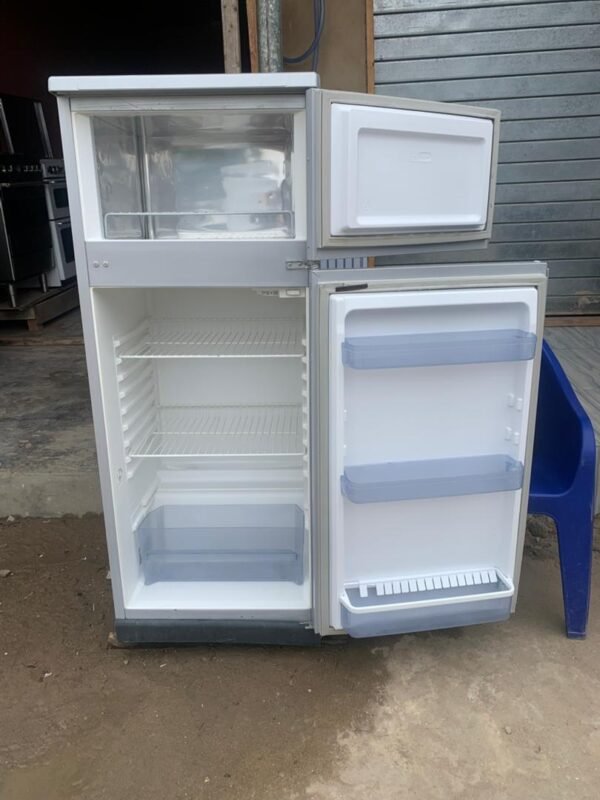 Whirlpool Refrigerator & Freezer - Image 2