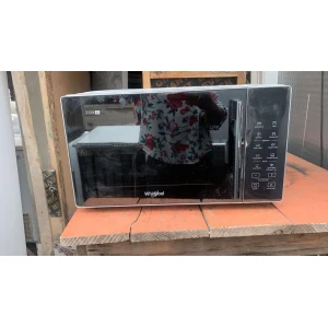 Whirlpool "Cook 25" Microwave Oven