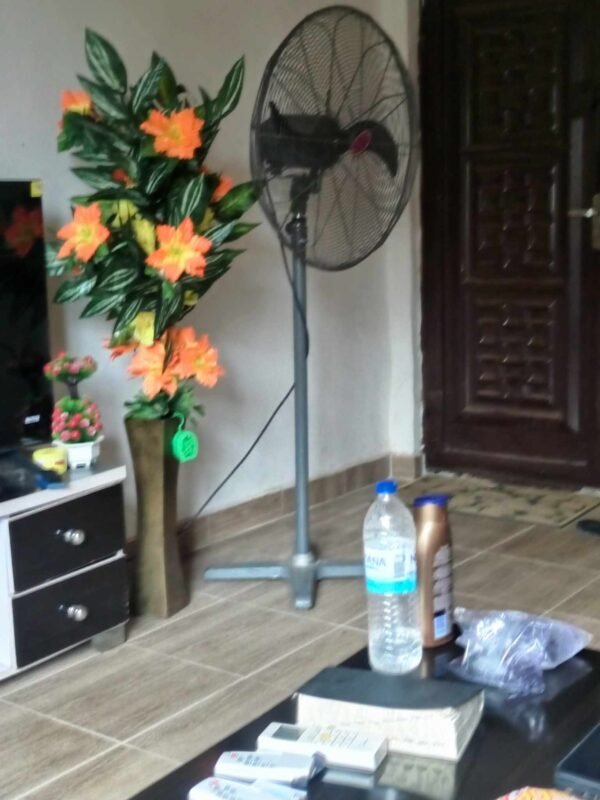 OX' 26" Standing Fan - Image 3