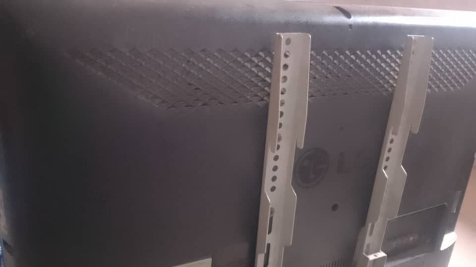 LG 32" Flat Screen TV