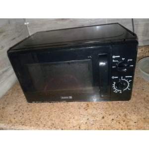 Scanfrost 20L Microwave Oven