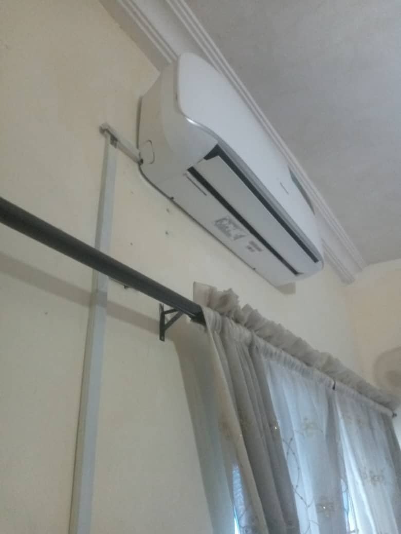 Hisense 1HP Split AC