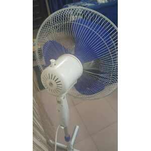 Polystar Standing Fan
