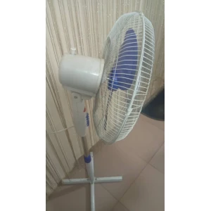 Polystar Standing Fan
